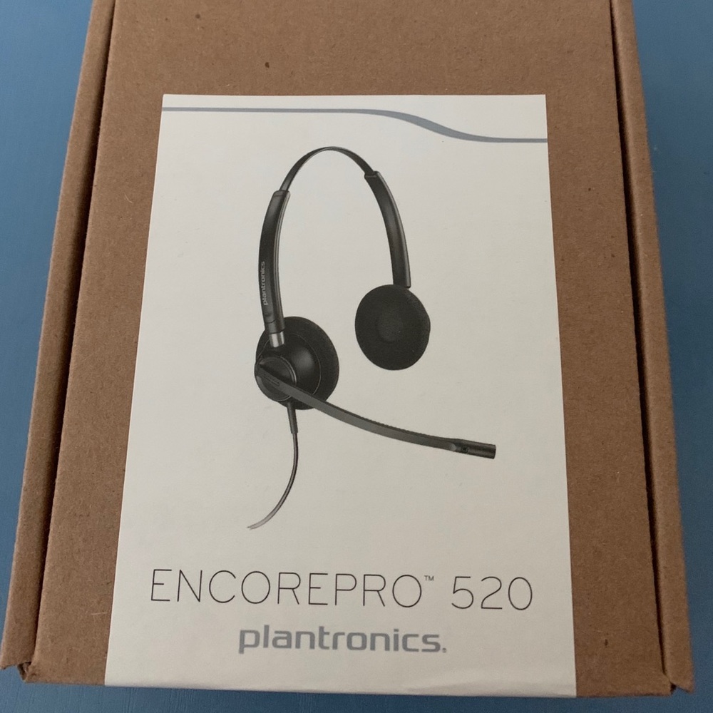Headset encorepro 520 plantronics  new w/box $70